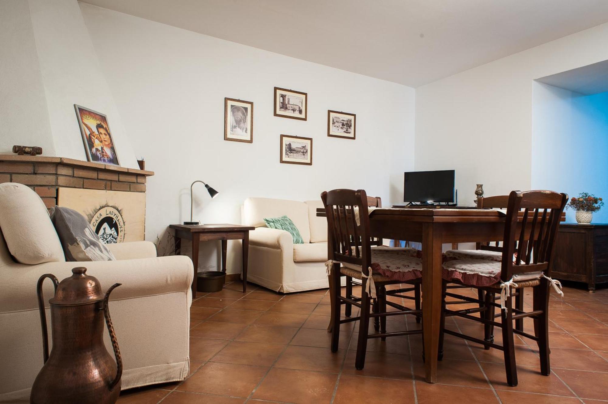 Casa Ladyhawke Apartment Santo Stefano Di Sessanio Bagian luar foto